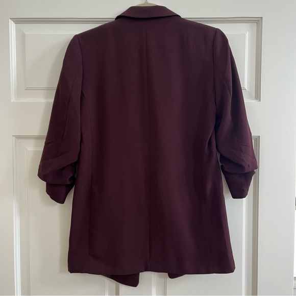 LIKE NEW H&M Polish Maroon Blazer - Picture 2 of 6